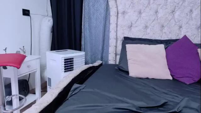 Image 12 of _amy_johnson Stream on Chaturbate on 2 months ago