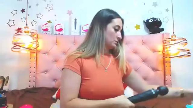 Image 10 of _antonella_11 Stream on Chaturbate on 12 months ago