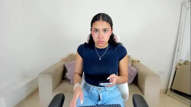 Image 4 of _april_smith_ Stream on Chaturbate on 3 days ago