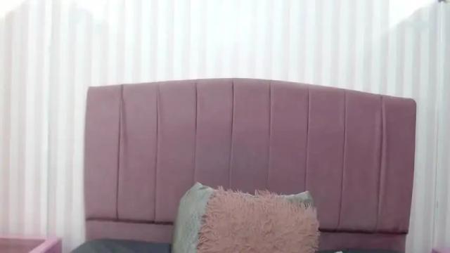 Image 2 of _aranzaa Stream on Chaturbate on 13 months ago