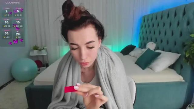 Image 10 of _ariaa_ Stream on Chaturbate on 13 months ago