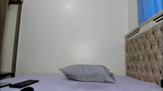 Image 2 of _ariah Stream on Chaturbate on 1 day ago