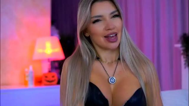 Thumbnail 1, _arielle's Stream at Chaturbate, 1 month ago