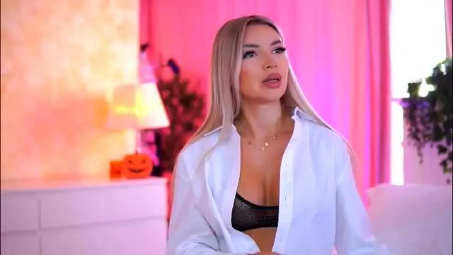 Thumbnail 1, _arielle's Stream at Chaturbate, 1 month ago