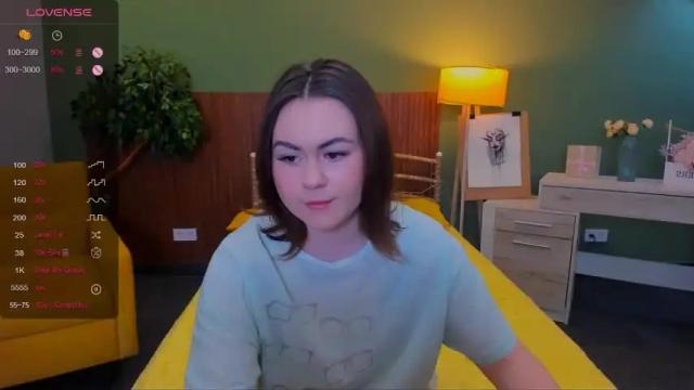 Image 2 of _asti__ Stream on Chaturbate on 14 months ago