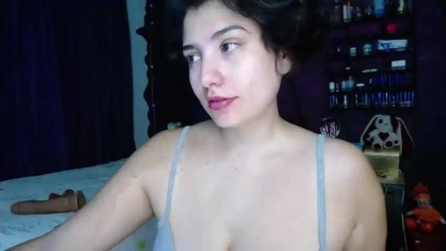 Image 7 of _atenea_golden Stream on Chaturbate on 15 months ago