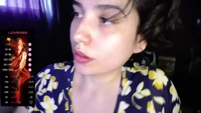Image 2 of _atenea_golden Stream on Chaturbate on 13 months ago