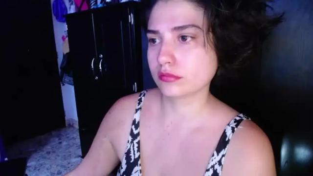 Image 4 of _atenea_golden Stream on Chaturbate on 12 months ago