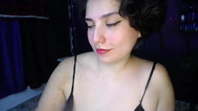 Image 8 of _atenea_golden Stream on Chaturbate on 15 months ago