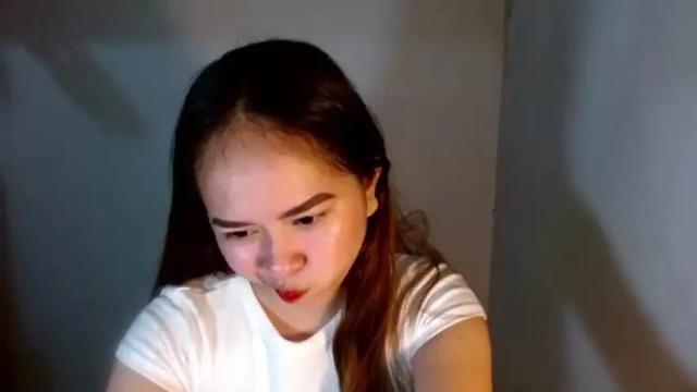 Image 2 of _ayesha19 Stream on Chaturbate on 2 months ago