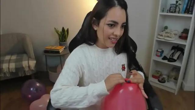 Image 8 of _bellaevans_ Stream on Chaturbate on 1 month ago