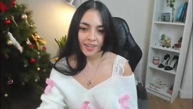 Image 4 of _bellaevans_ Stream on Chaturbate on 24 days ago