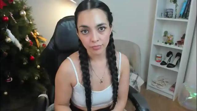 Image 11 of _bellaevans_ Stream on Chaturbate on 24 days ago