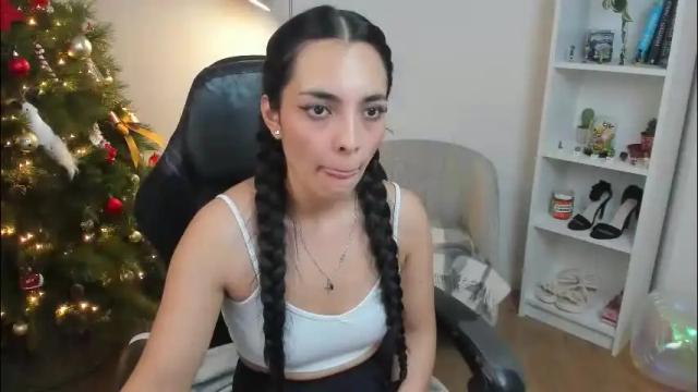 Image 3 of _bellaevans_ Stream on Chaturbate on 24 days ago