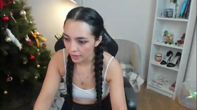 Image 4 of _bellaevans_ Stream on Chaturbate on 24 days ago