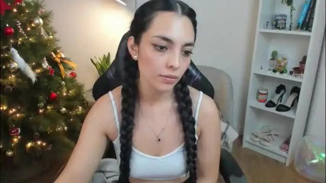 Image 8 of _bellaevans_ Stream on Chaturbate on 24 days ago