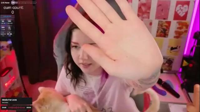 Image 4 of _biscuitty Stream on Chaturbate on 4 months ago