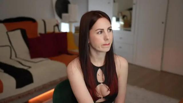 Image 3 of _blackbee_ Stream on Chaturbate on 8 days ago