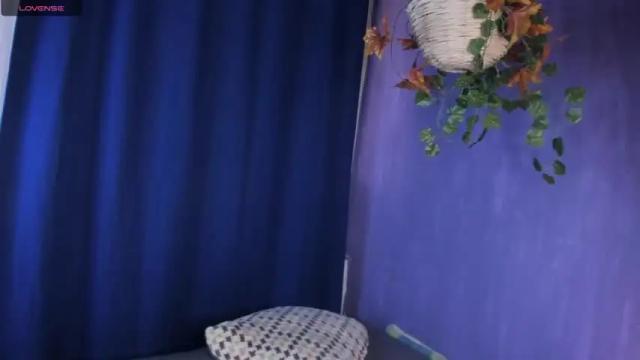 Image 3 of _bloody_raven_ Stream on Chaturbate on 17 months ago
