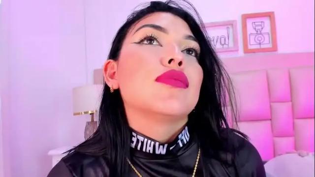 Image 10 of _brenda_becker Stream on Chaturbate on 10 days ago