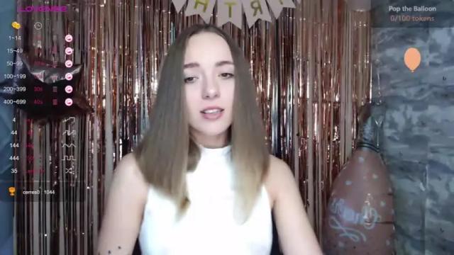 Thumbnail 3, _c_a_r_o_l_e_e_n_a_'s Stream at Chaturbate, 19 months ago