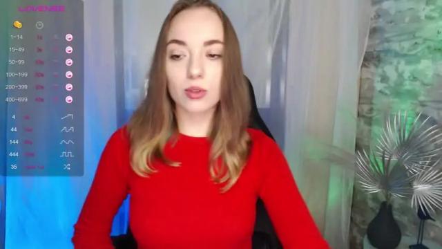 Thumbnail 1, _c_a_r_o_l_e_e_n_a_'s Stream at Chaturbate, 19 months ago