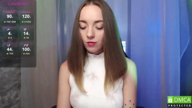 Image 8 of _c_a_r_o_l_e_e_n_a_ Stream on Chaturbate on 19 months ago