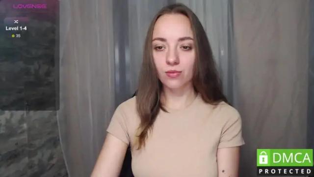 Image 11 of _c_a_r_o_l_e_e_n_a_ Stream on Chaturbate on 18 months ago
