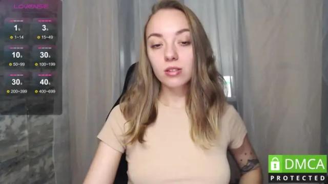 Image 3 of _c_a_r_o_l_e_e_n_a_ Stream on Chaturbate on 18 months ago