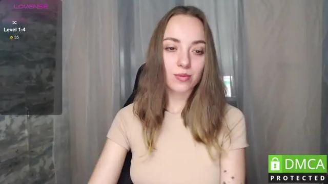Image 6 of _c_a_r_o_l_e_e_n_a_ Stream on Chaturbate on 18 months ago