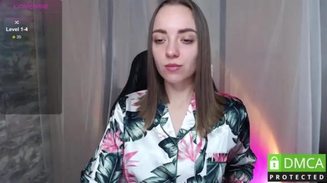 Image 8 of _c_a_r_o_l_e_e_n_a_ Stream on Chaturbate on 15 months ago