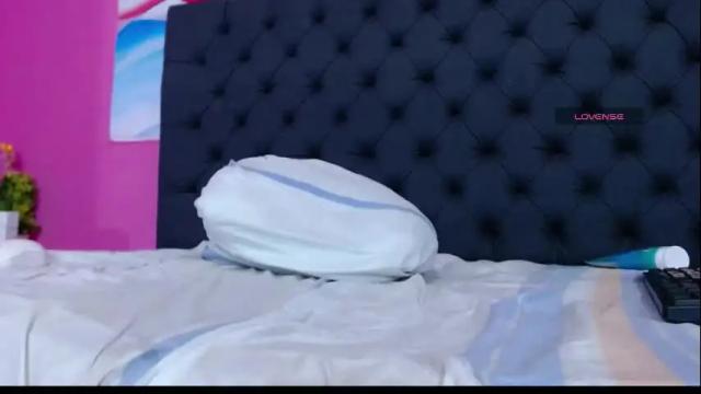 Image 2 of _candy_jade_ Stream on Chaturbate on 8 days ago