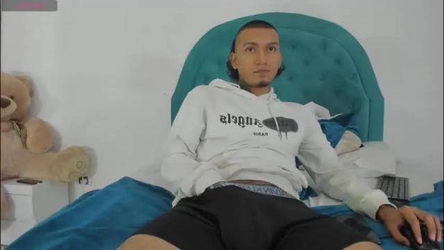 Image 3 of _cannabitch Stream on Chaturbate on 28 days ago