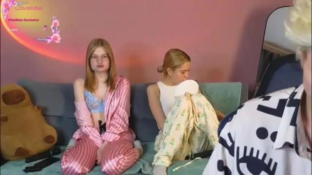 Image 3 of _capybara0_0 Stream on Chaturbate on 1 month ago