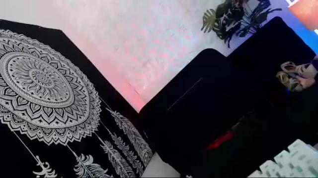 Image 3 of _caroline69 Stream on Chaturbate on 1 month ago