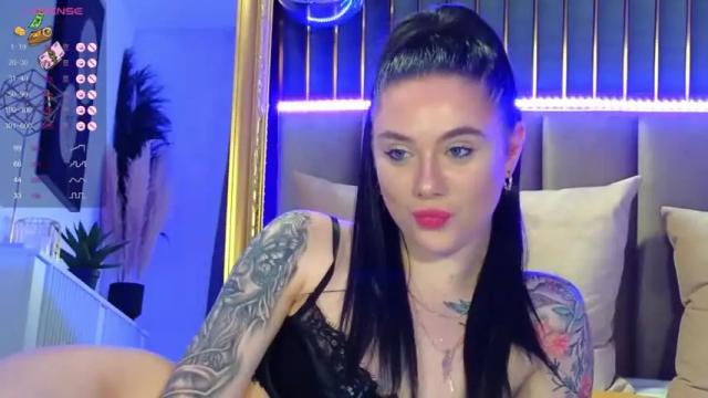 Thumbnail 1, _carolinehill's Stream at Chaturbate, 21 months ago