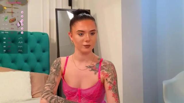 Image 6 of _carolinehill Stream on Chaturbate on 20 months ago