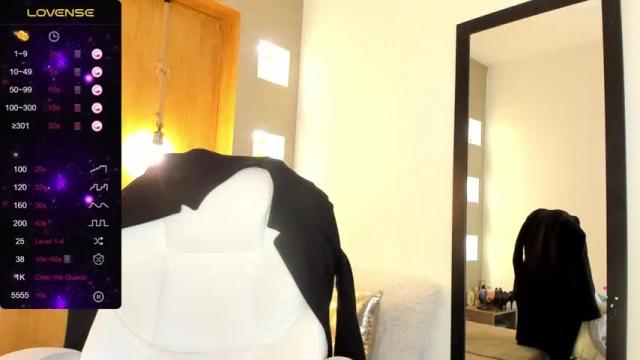 Image 11 of _cataleya_27 Stream on Chaturbate on 16 months ago