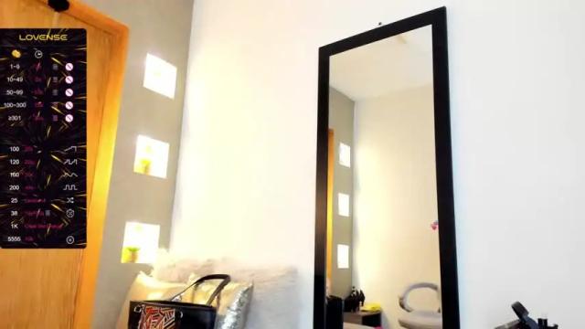 Image 8 of _cataleya_27 Stream on Chaturbate on 16 months ago