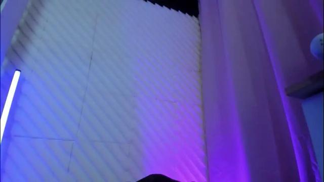 Image 12 of _celeste_xx Stream on Chaturbate on 1 month ago