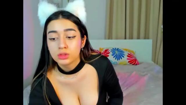 Image 4 of _celine___ Stream on Chaturbate on 15 months ago