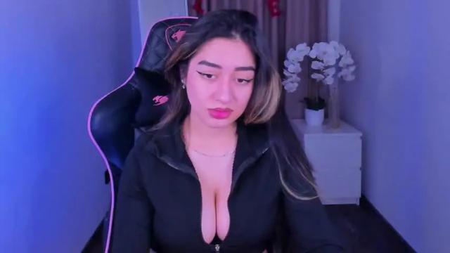 Image 8 of _celine___ Stream on Chaturbate on 14 months ago