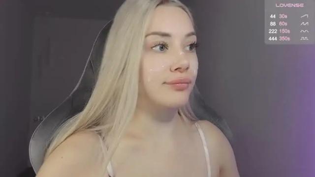 Image 10 of _chatur_babe Stream on Chaturbate on 13 months ago