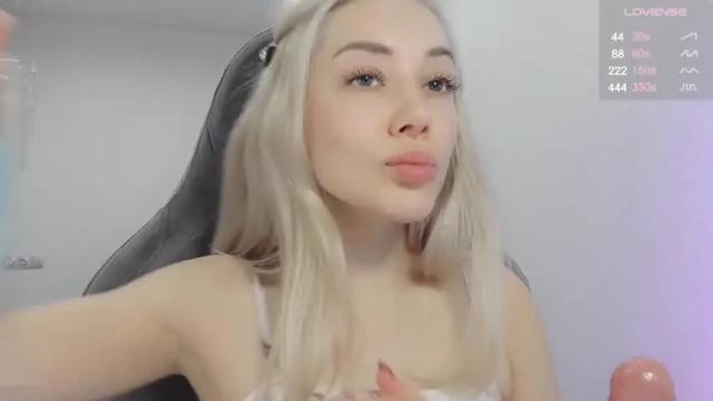 Image 7 of _chatur_babe Stream on Chaturbate on 13 months ago