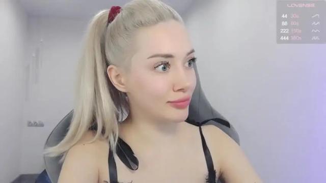 Image 7 of _chatur_babe Stream on Chaturbate on 13 months ago
