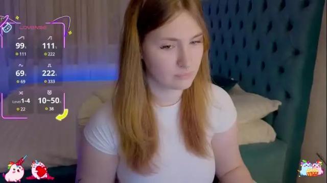 Image 2 of _chlo_e Stream on Chaturbate on 1 month ago