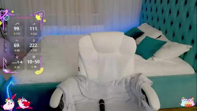 Image 8 of _chlo_e Stream on Chaturbate on 26 days ago