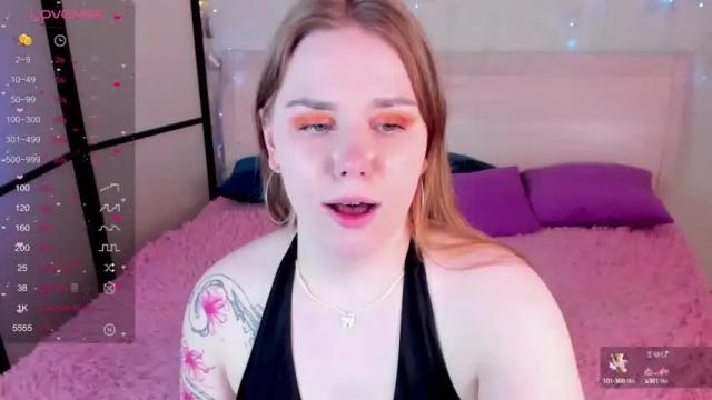 Image 6 of _chloe__white Stream on Chaturbate on 15 months ago