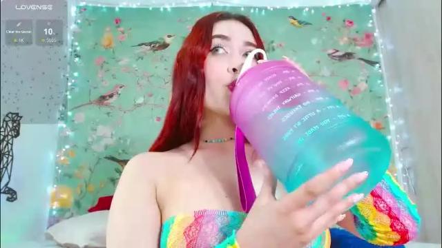 Image 7 of _chloeee Stream on Chaturbate on 1 month ago