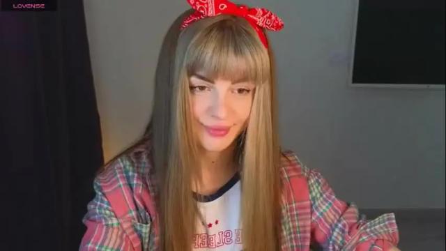 Thumbnail 1, _comefeelme_'s Stream at Chaturbate, 20 days ago